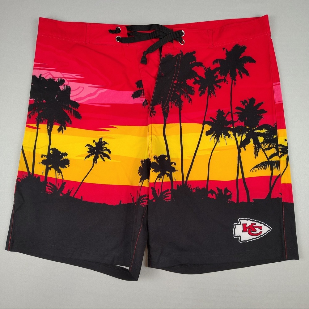 FOCO KC Chiefs Board Shorts Mens L Multicolor  Palm Trees Sunset Beach Surf NFL